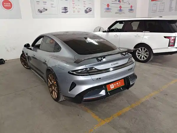 Xiaomi SU7 Ultra 2025
