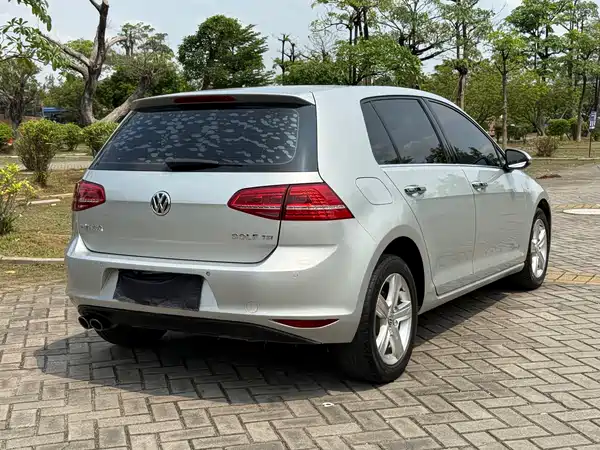 Volkswagen Golf 2014