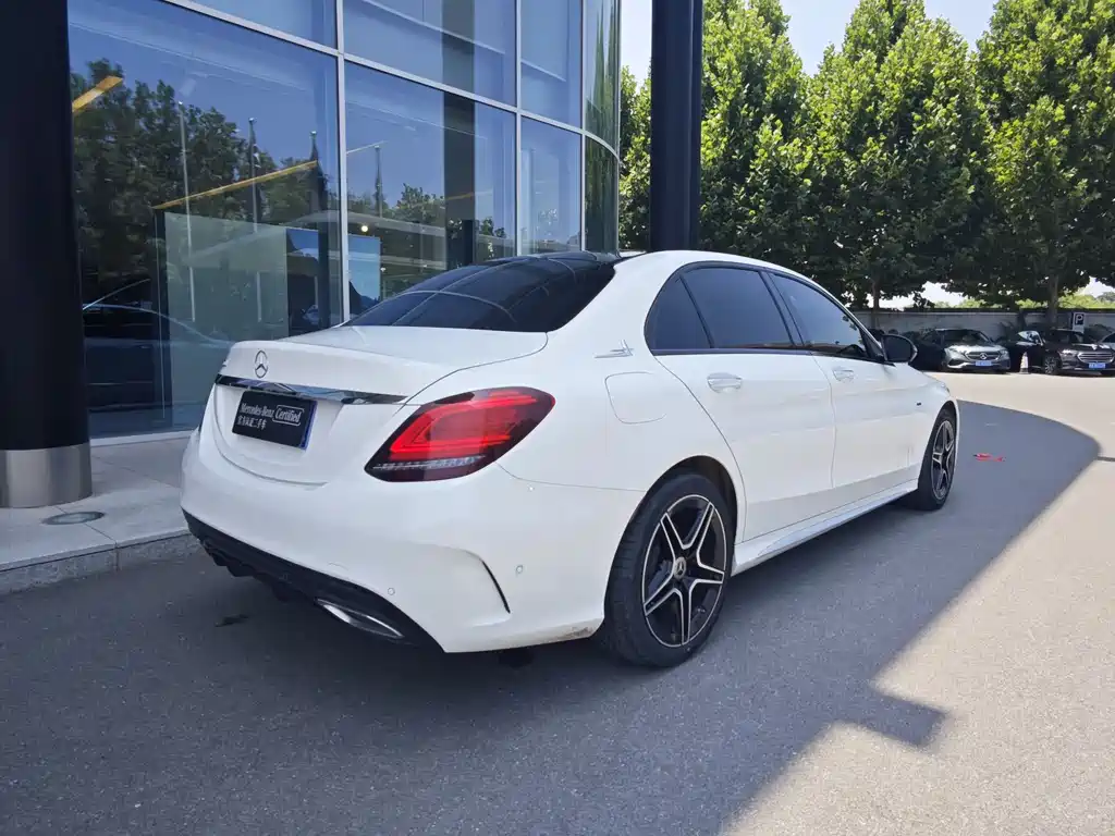 Mercedes-Benz C-Class 2020