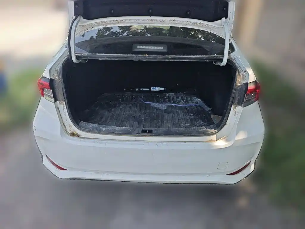 Toyota Corolla 2021 — фото 15