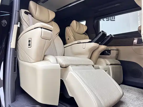 Toyota Alphard 2024