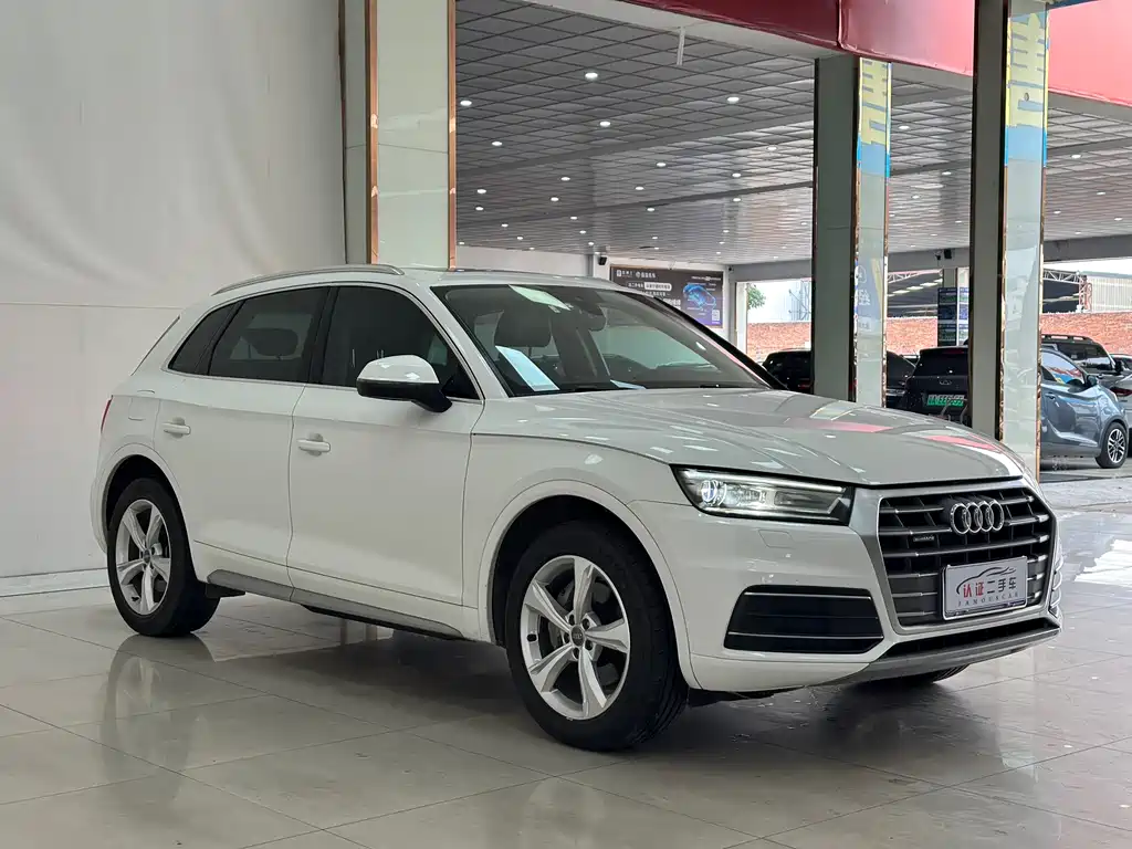 Audi Q5L 2021 — фото 3