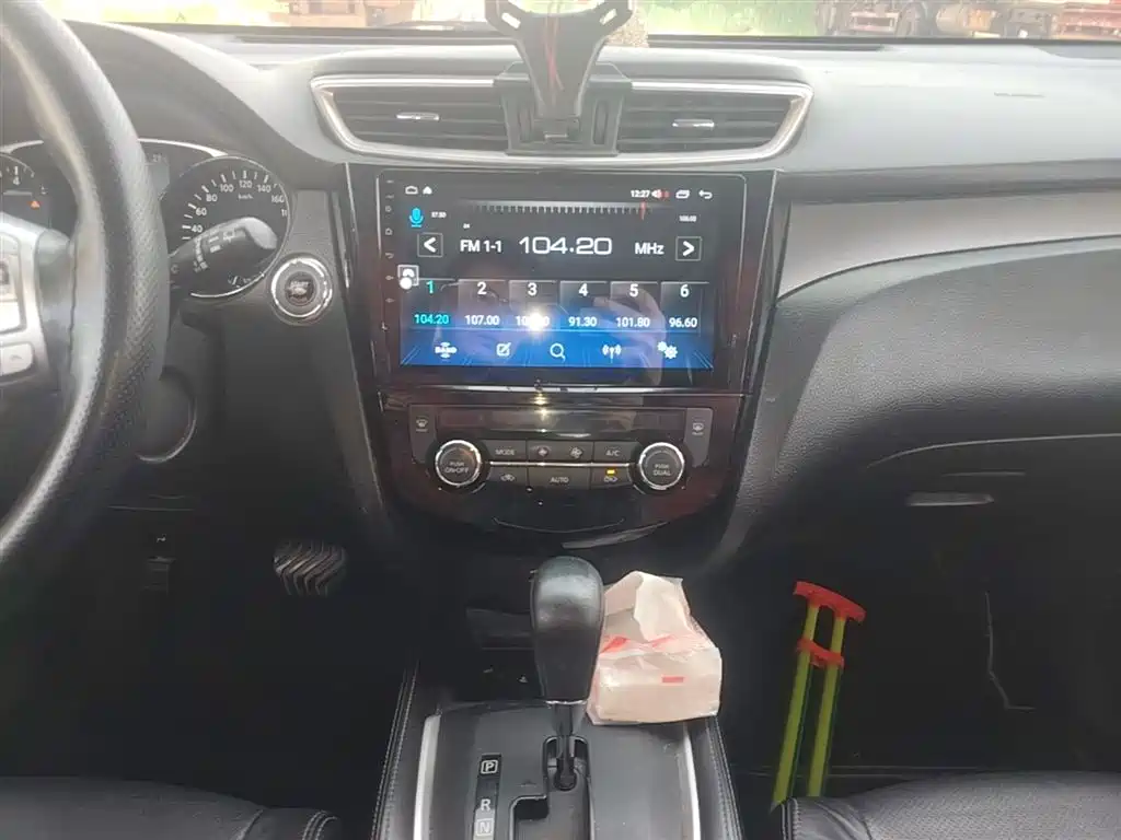 Nissan X-Trail 2015 — фото 13