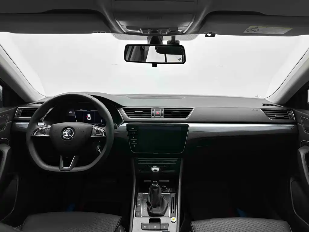 Skoda Superb 2022 — фото 15