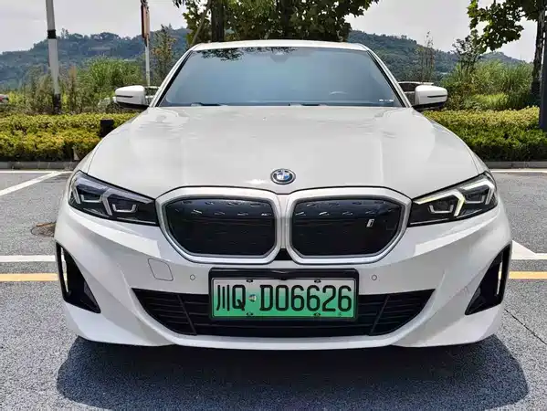 BMW i3 2022