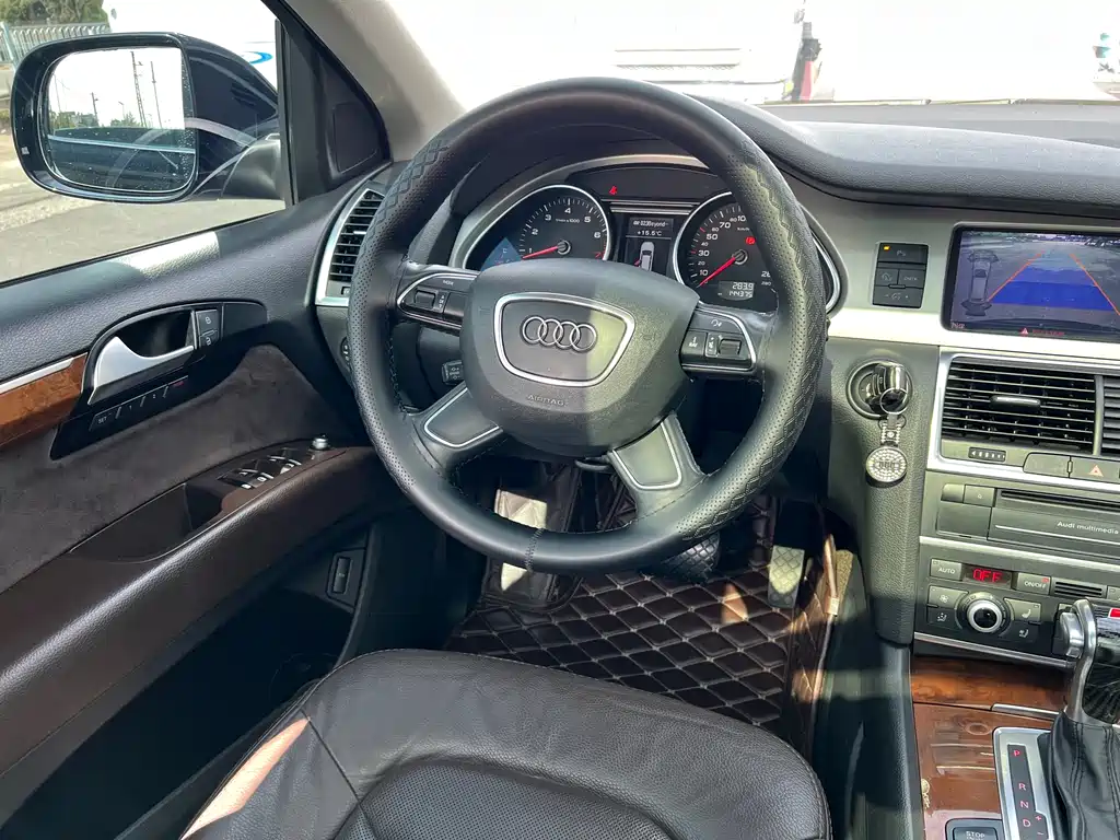 Audi Q7 2015 — фото 20