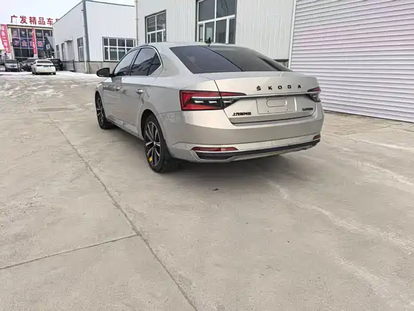 Skoda Superb 2023