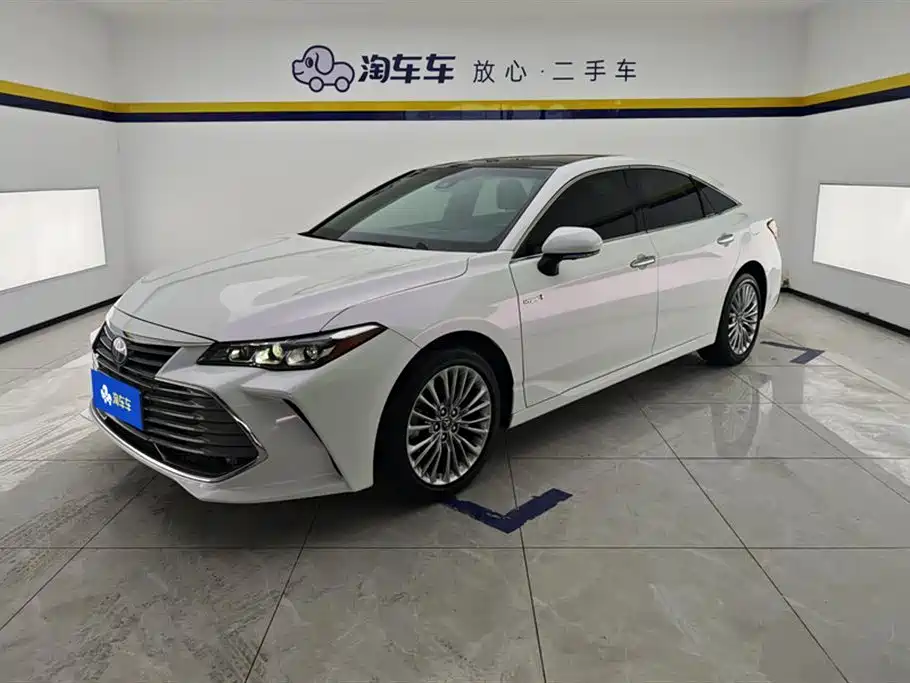 Toyota Avalon 2022 — фото 1