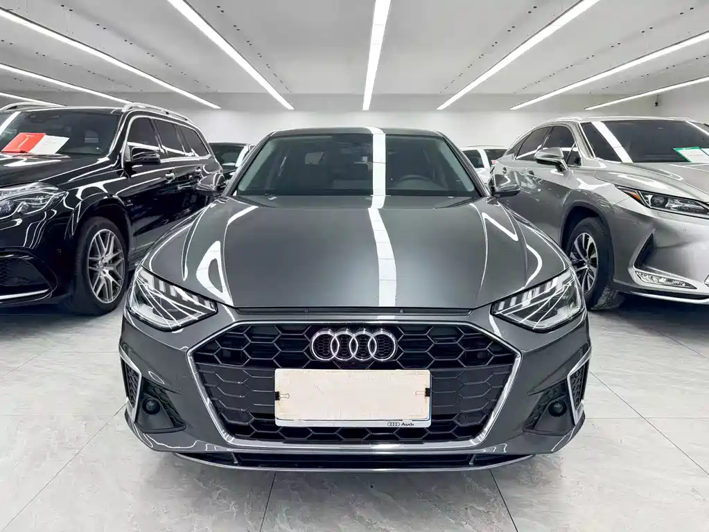 Audi A4L 2021