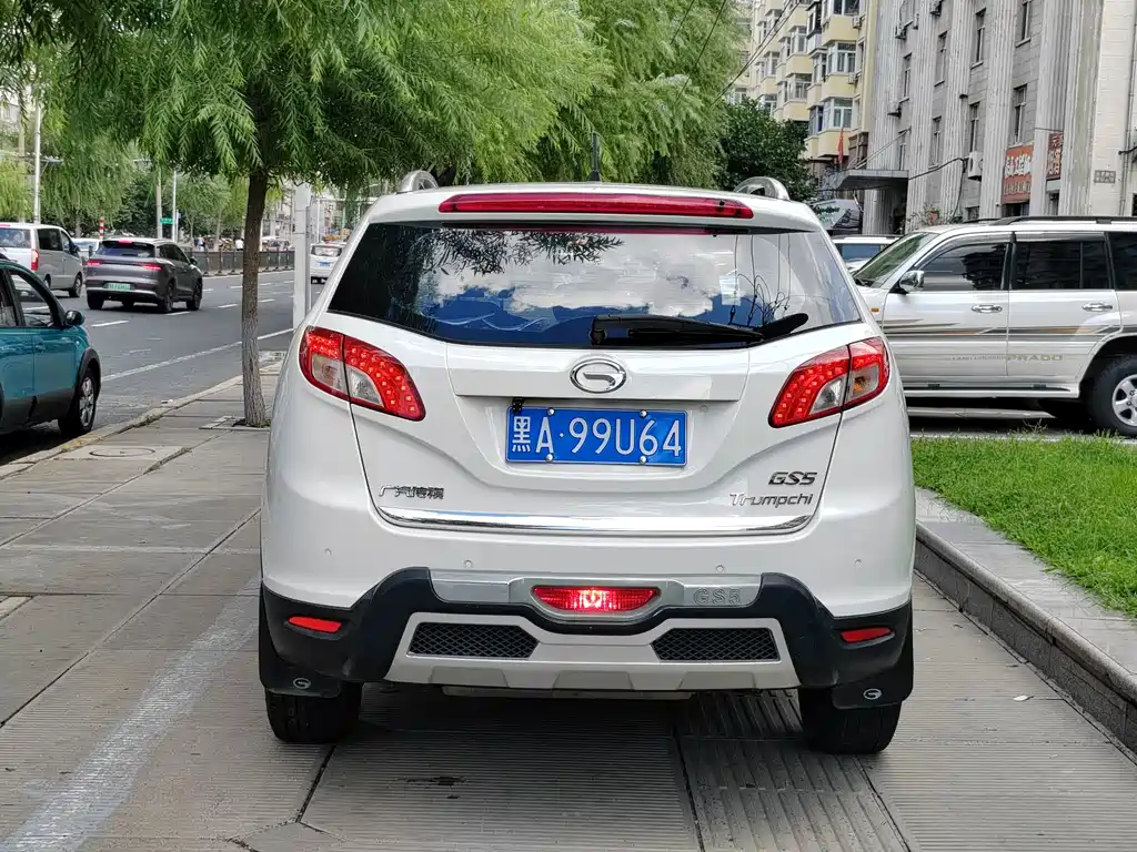GAC Trumpchi GS5 2015 — фото 4
