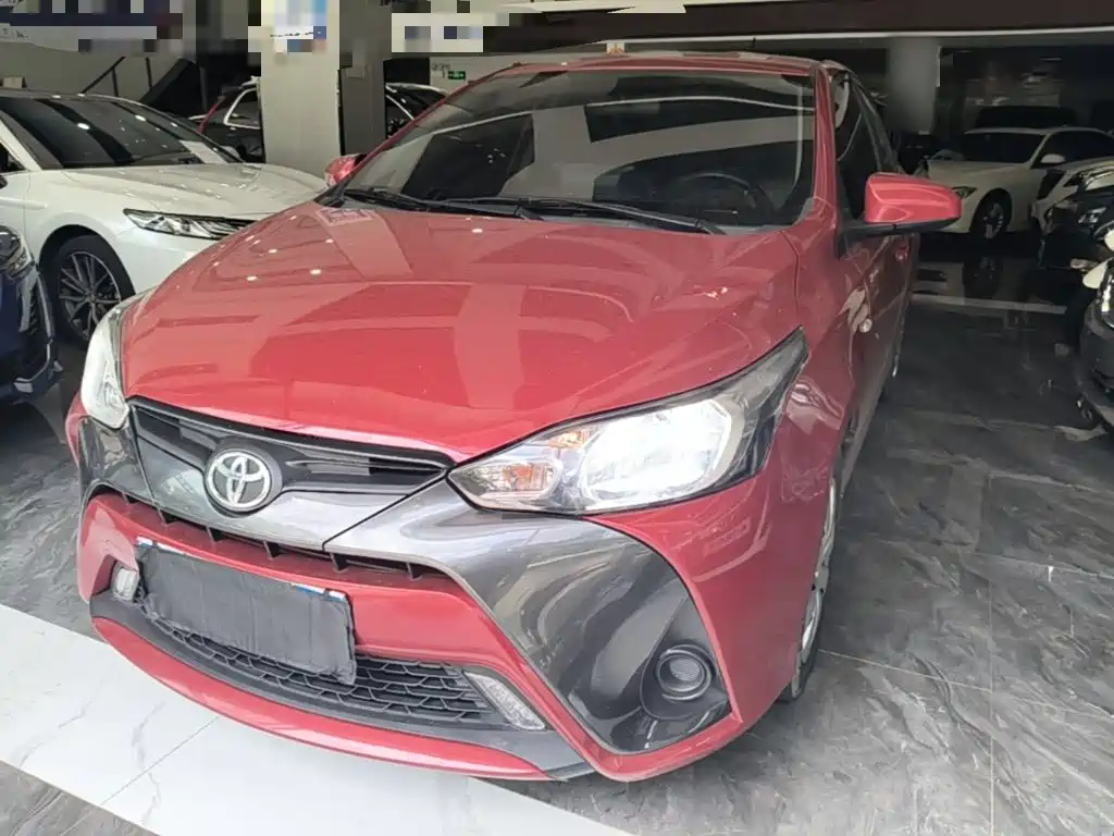 Toyota Yaris L 2021