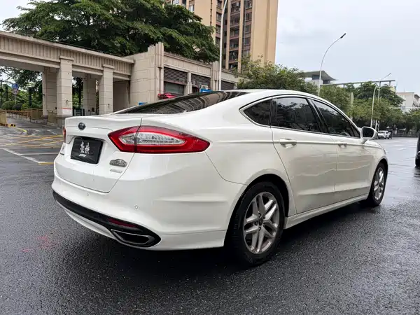 Ford Mondeo 2015