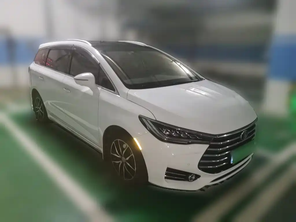 BYD Song MAX 2018 — фото 24