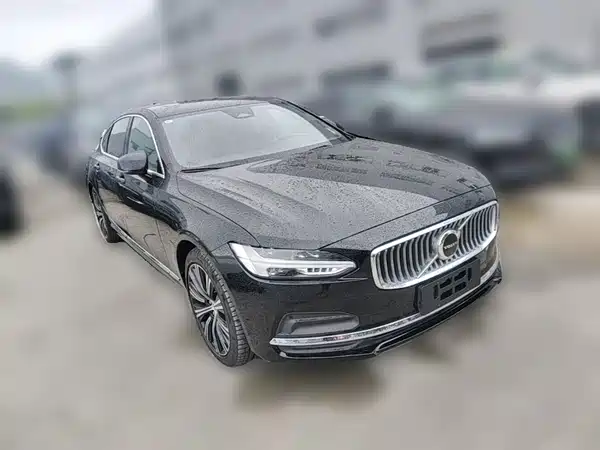 Volvo S90 2025