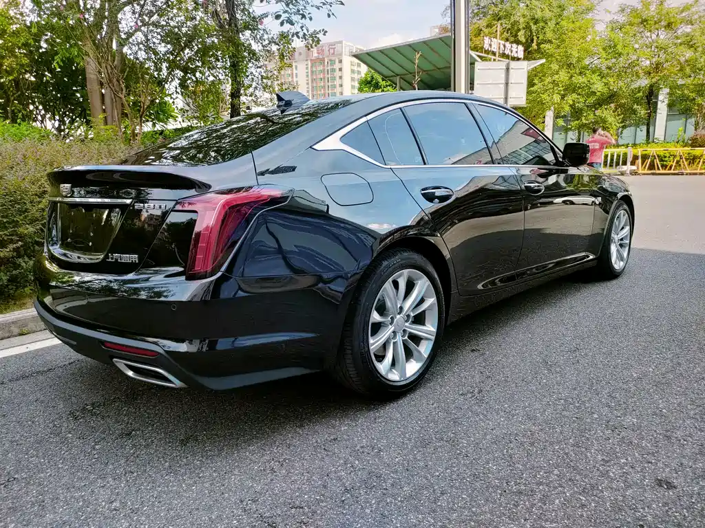 Cadillac CT5 2025 — фото 10