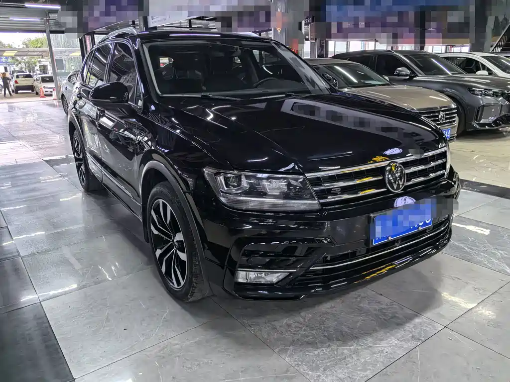 Volkswagen Tiguan L 2020 — фото 3