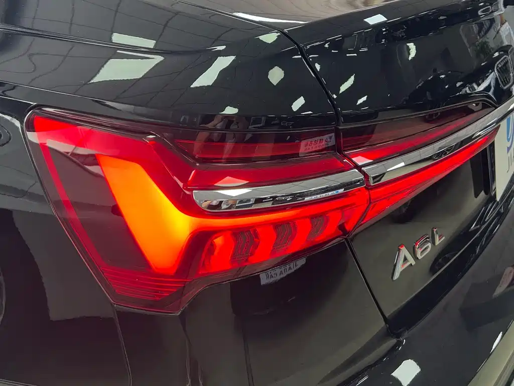 Audi A6L 2022 — фото 11