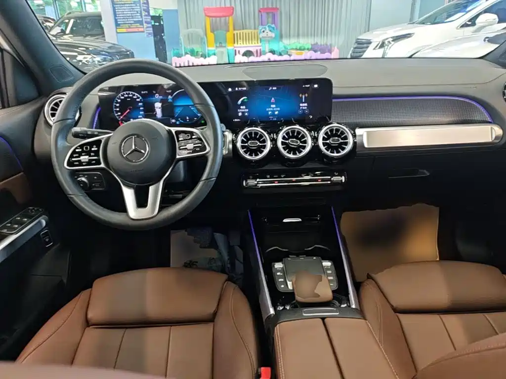 Mercedes-Benz GLB 2023 — фото 10