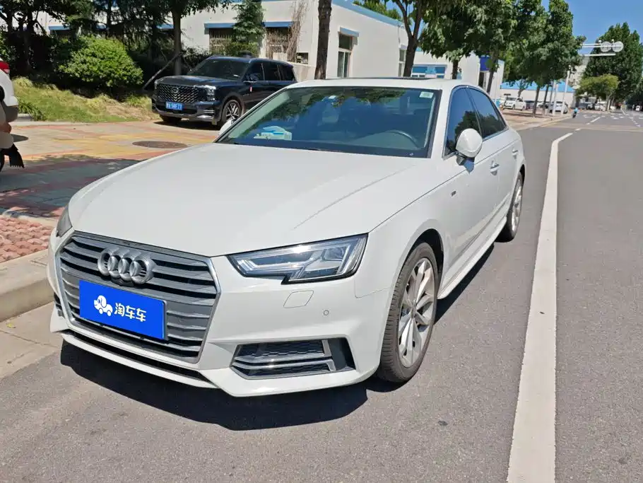 Audi A4L 2017