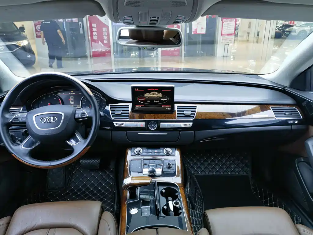 Audi A8 2012