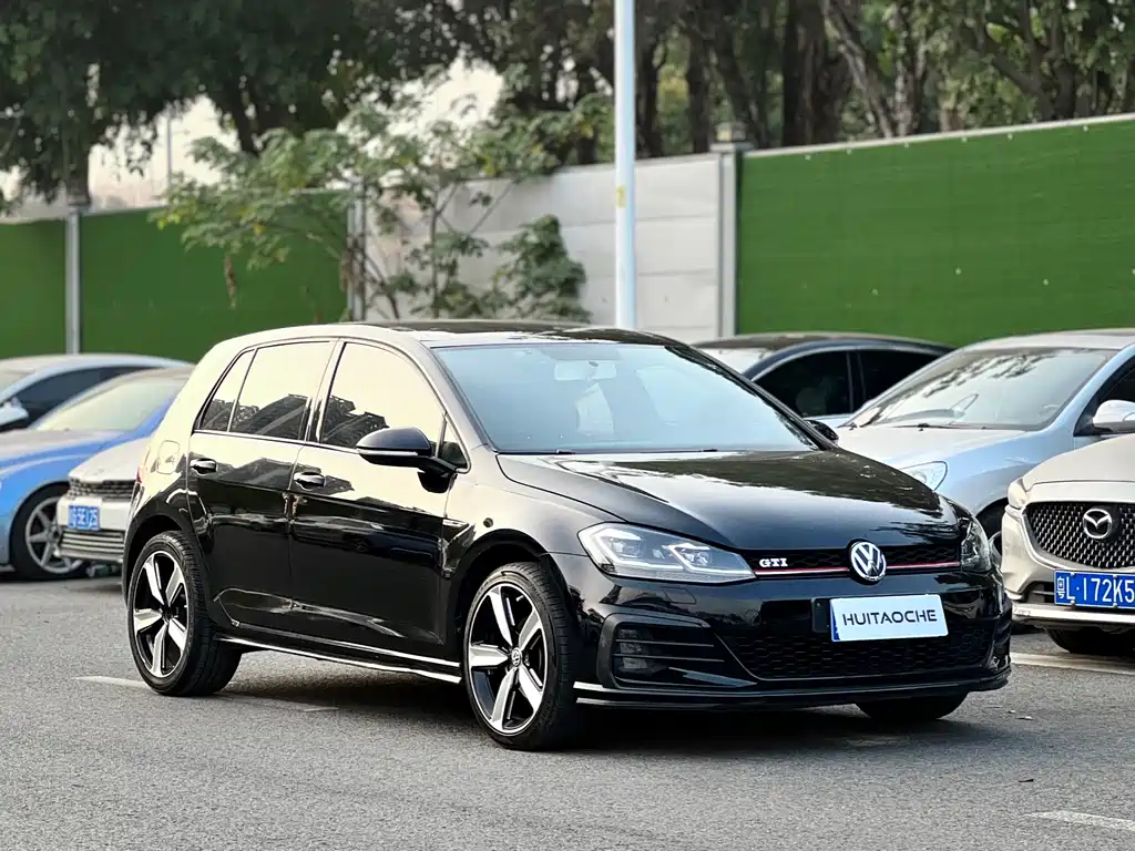 Volkswagen Golf 2019 — фото 3