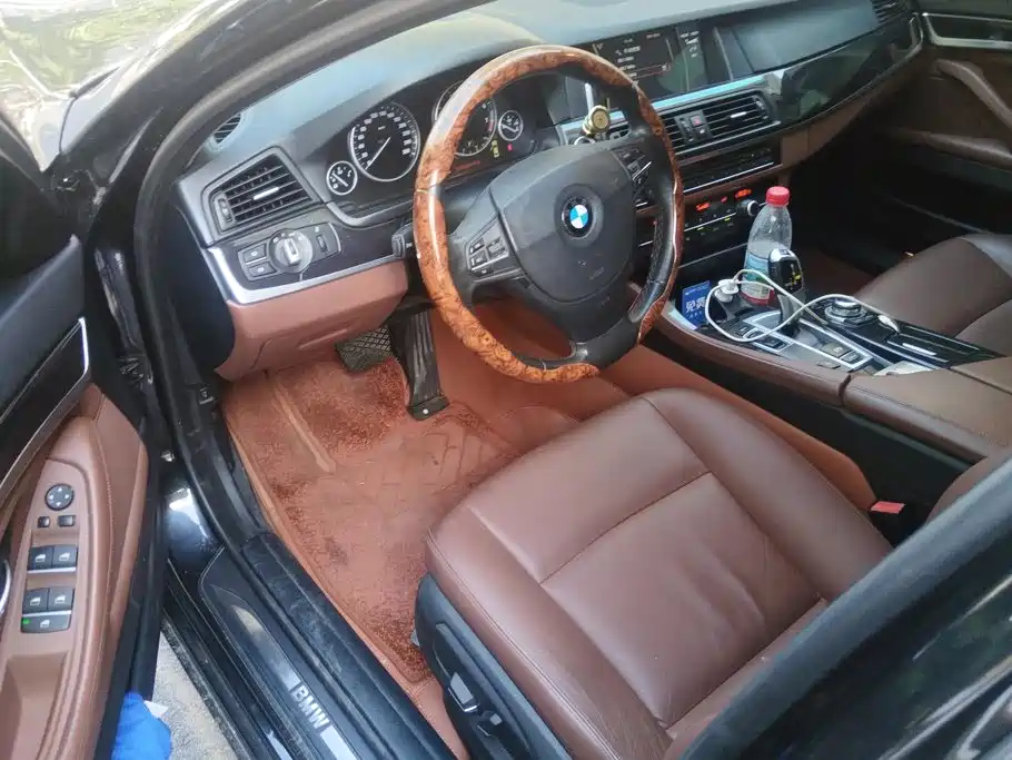 BMW 5 Series 2014 — фото 9