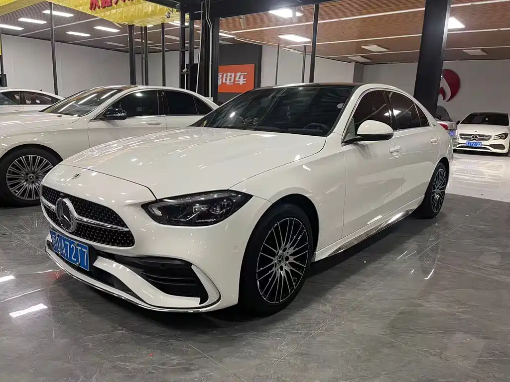 Mercedes-Benz C-Class 2022