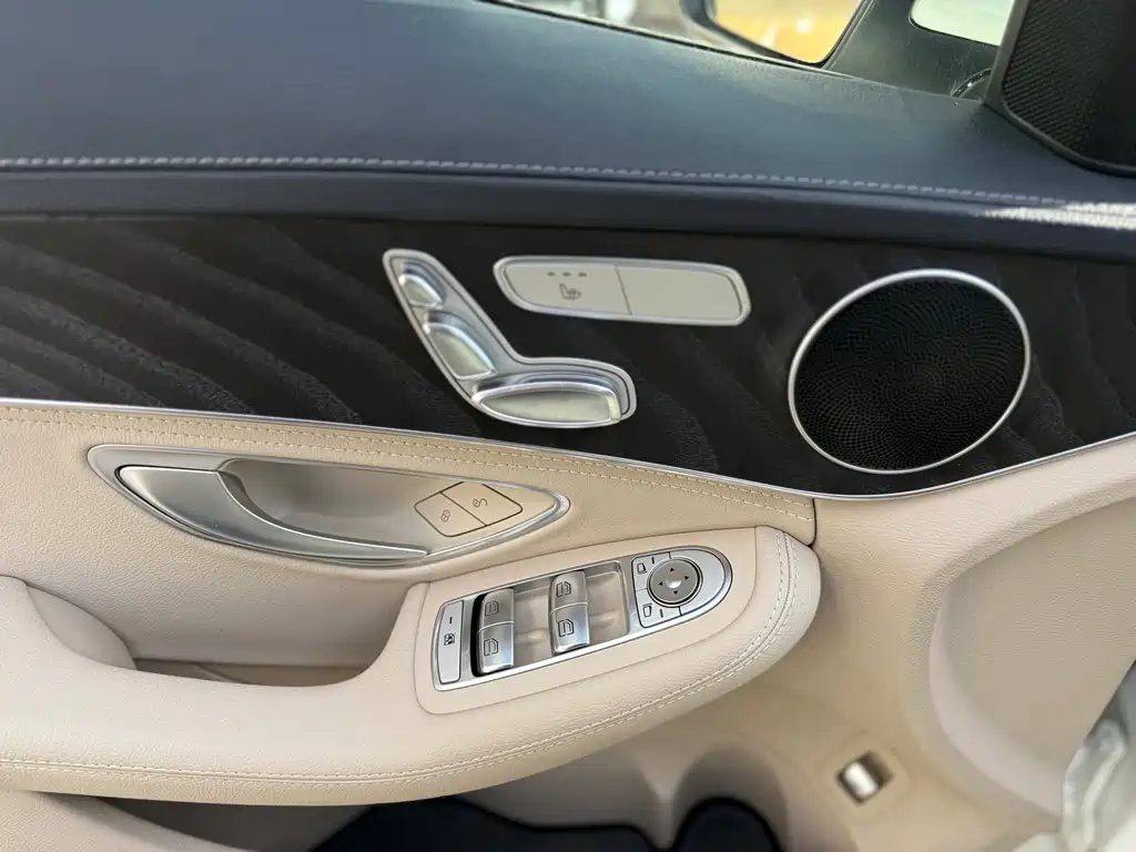 Mercedes-Benz C-Class 2015 — фото 10