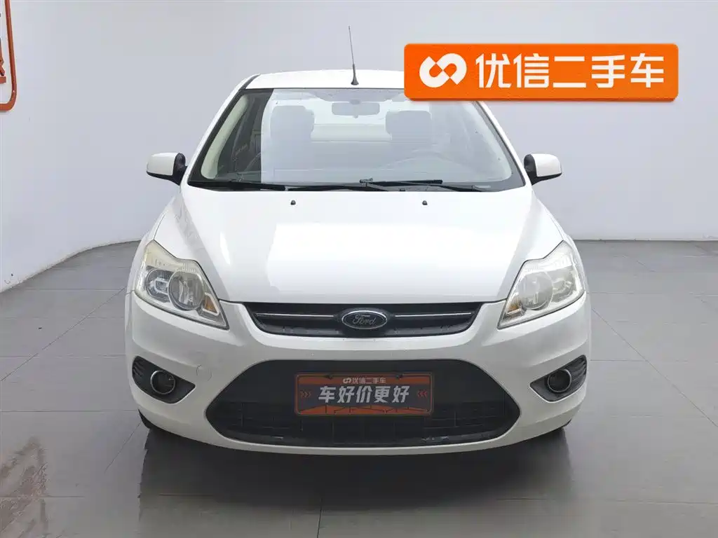 Ford Focus 2015 — фото 1