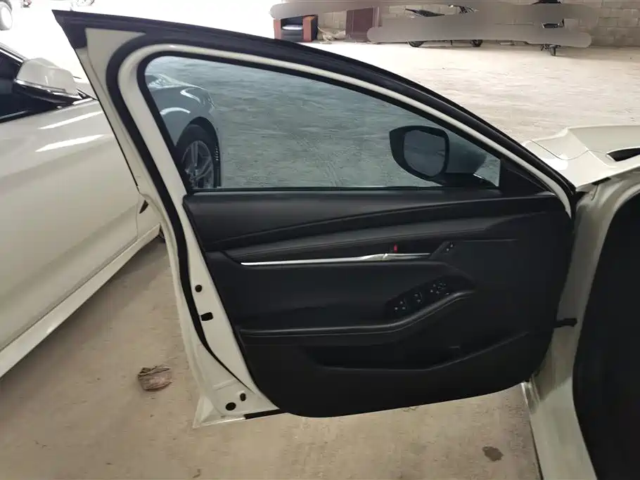 Mazda 3 Axela 2021