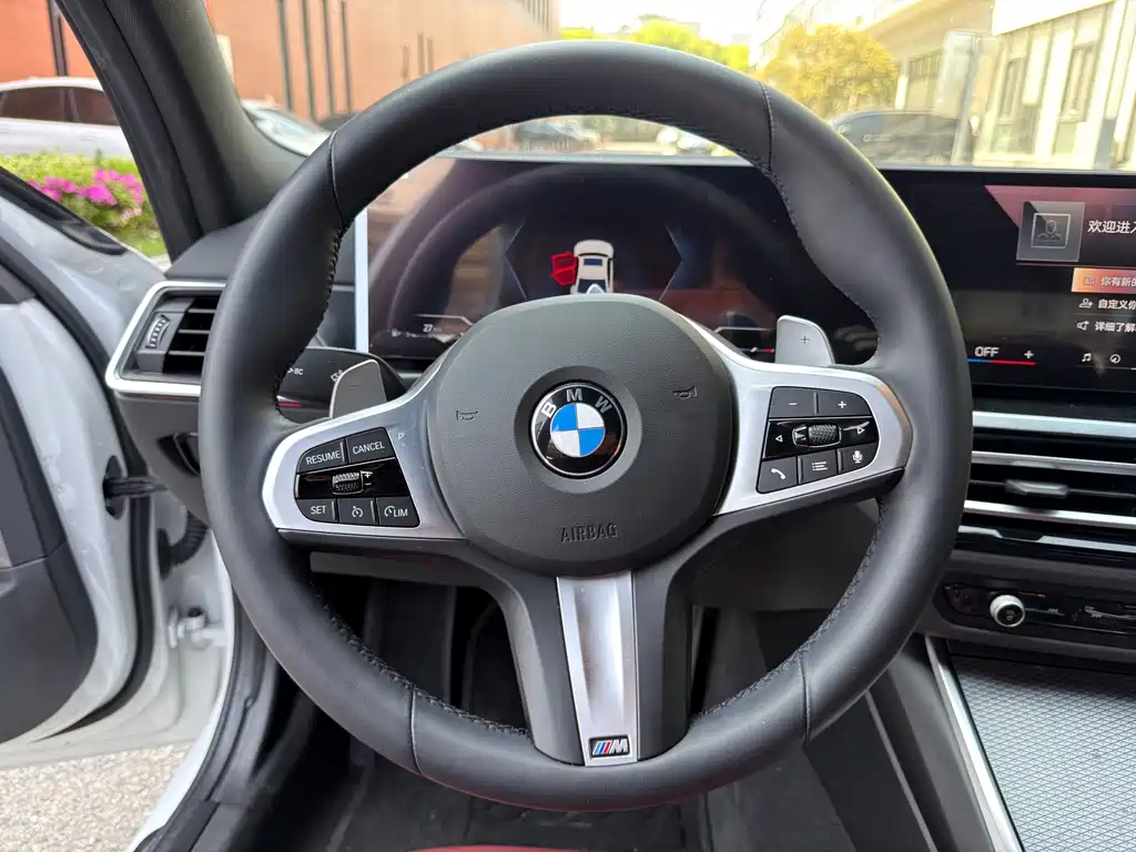 BMW 3 Series 2024 — фото 11
