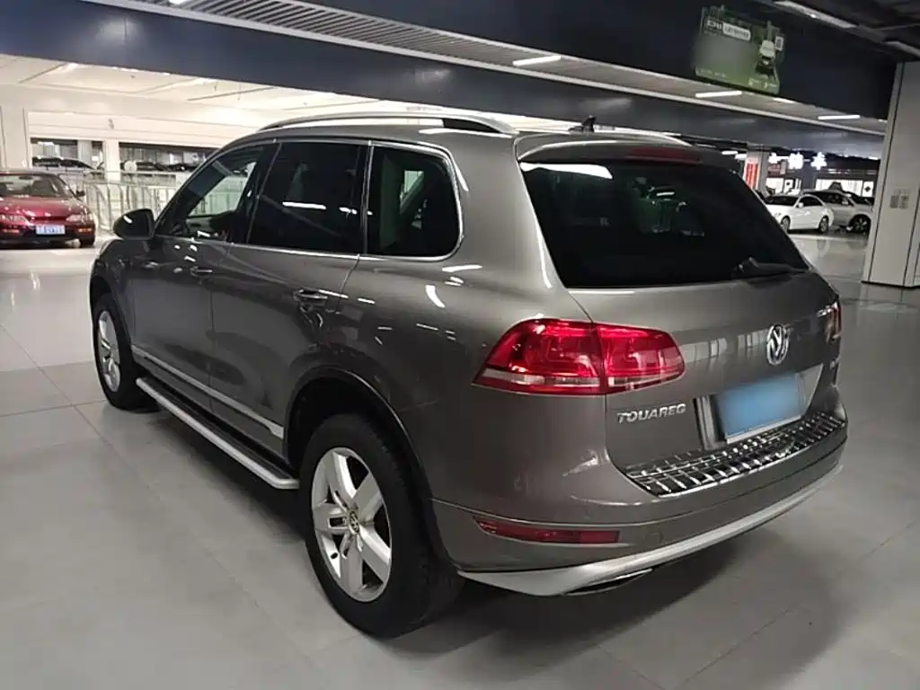 Volkswagen Touareg 2014