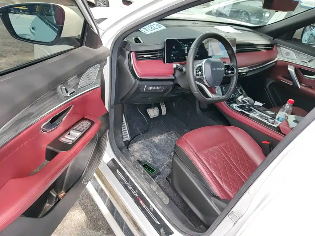 Jetour Jietu X70 PLUS 2024 — фото 16