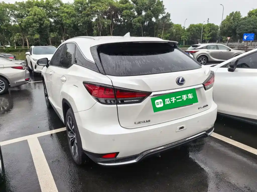 Lexus RX 2022