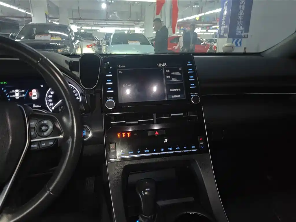 Toyota Avalon 2019 — фото 12