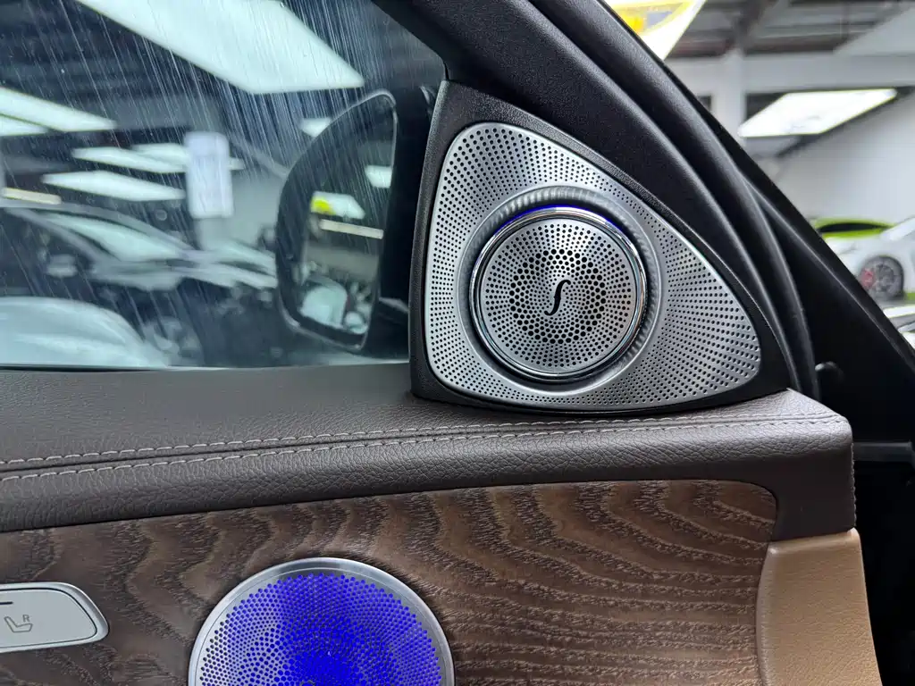 Mercedes-Benz E-Class 2022