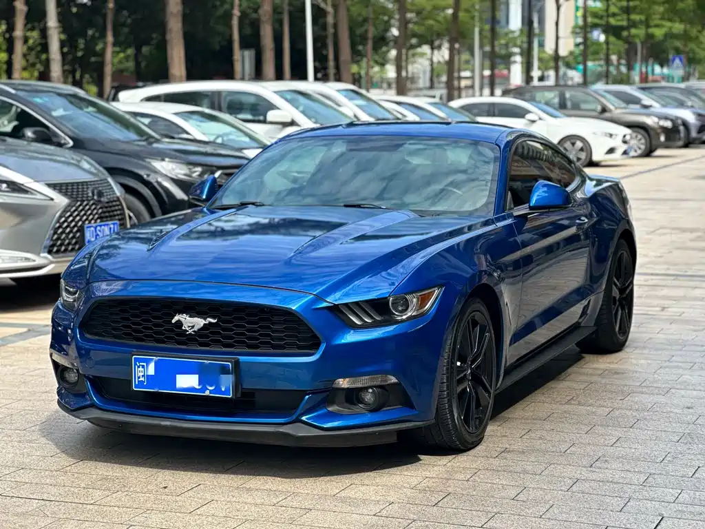 Ford Mustang 2017 — фото 1