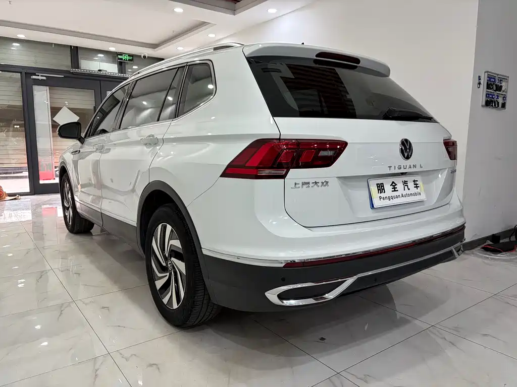 Volkswagen Tiguan L 2022 — фото 16