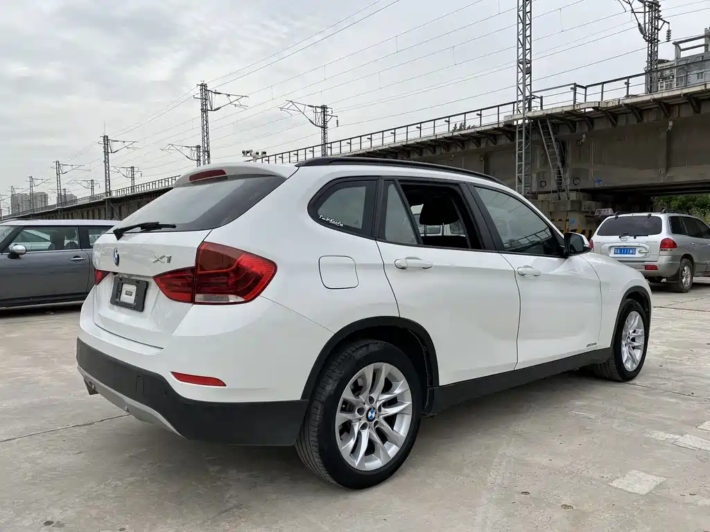 BMW X1 2016 — фото 10
