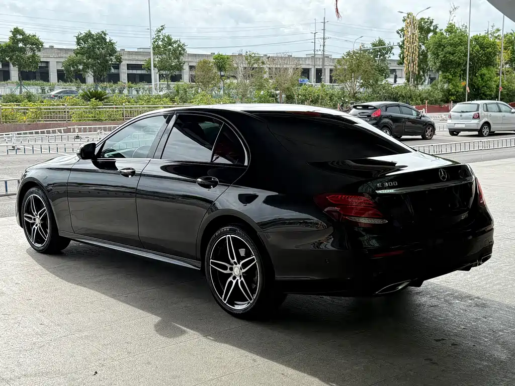 Mercedes-Benz E-Class 2017