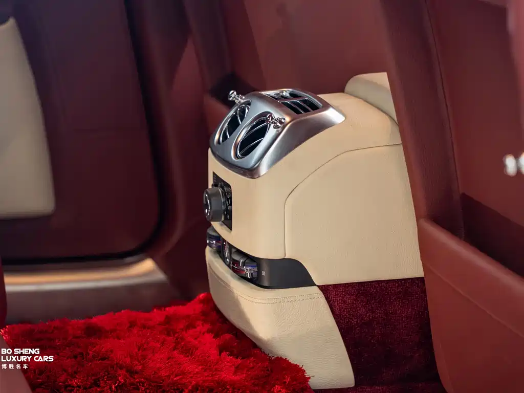 Rolls-Royce Ghost 2013 — фото 19