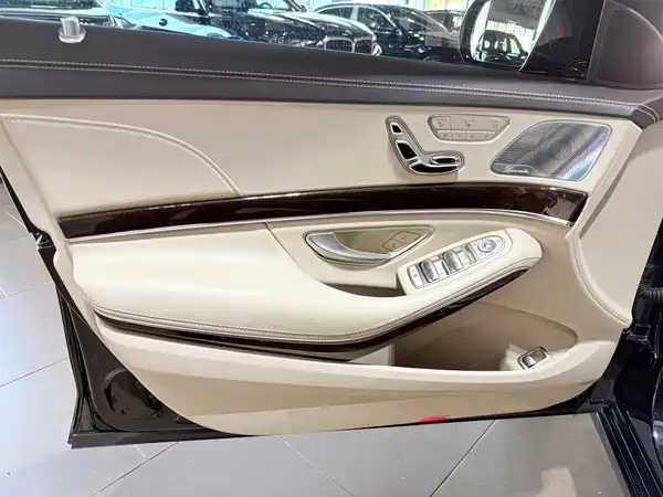 Mercedes-Benz Maybach S-Class 2020
