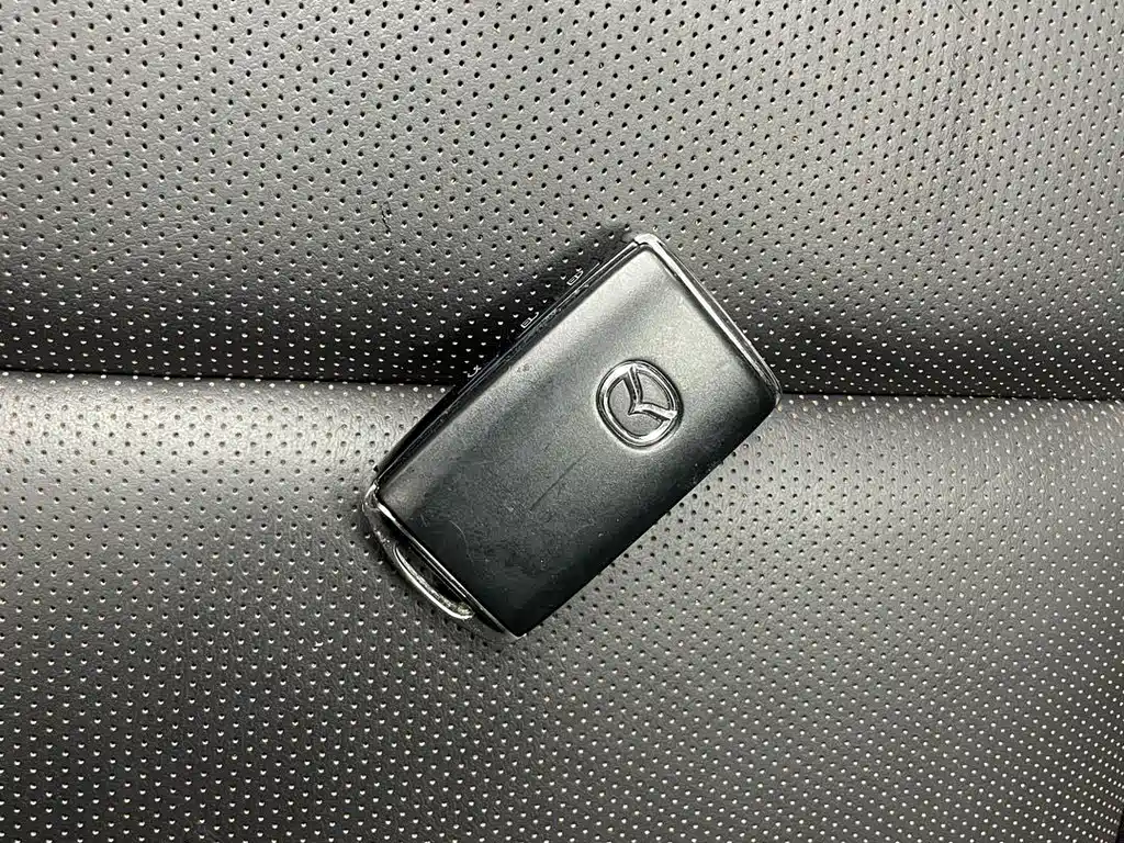Mazda 3 Angkesela 2022 — фото 19
