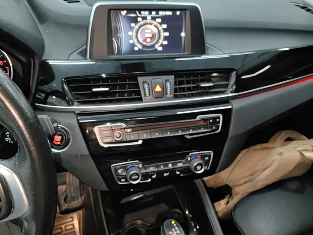 BMW X1 2017 — фото 13