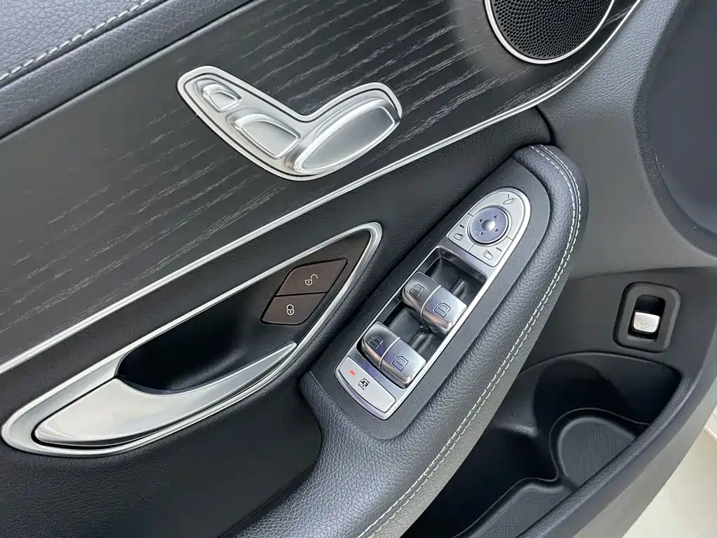 Mercedes-Benz C-Class 2021 — фото 10