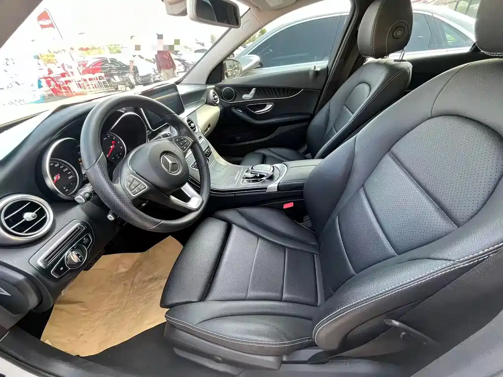 Mercedes-Benz C-Class 2018