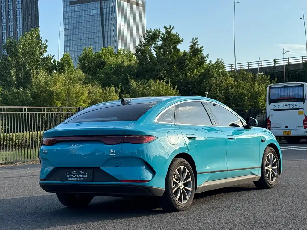 BYD Qin L 2025 — фото 13