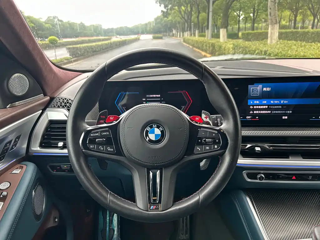 BMW XM 2024 — фото 12