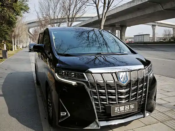 Toyota Alphard 2021