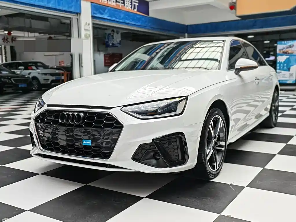 Audi A4L 2020